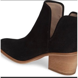 BP Barris Women's Black Genuine Leather V-Cut Block Heel Pull on Booties Size 7M